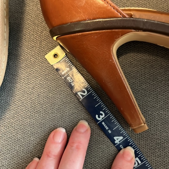 Vince Camuto brown sandals - Picture 8 of 8